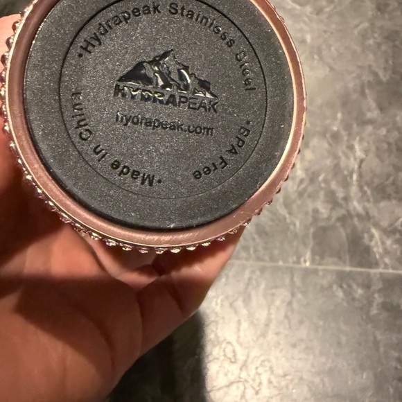 Hydrapeak Bling Rose Gold Rhinestone Tumbler Cup Limited Edition - 25oz - Picture 7 of 7